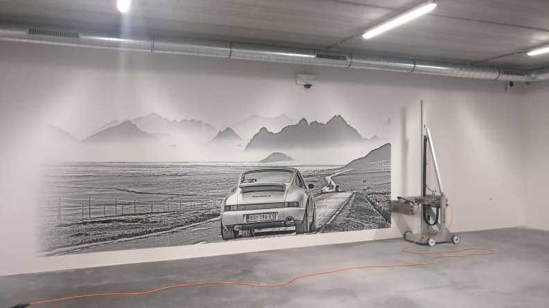 impression sur mur de garage